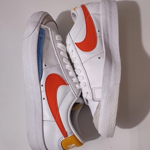 Nike Blazer Low 77  Women's 5.5 Youth 4 White/Blue/Orange - Picture 6 of 12